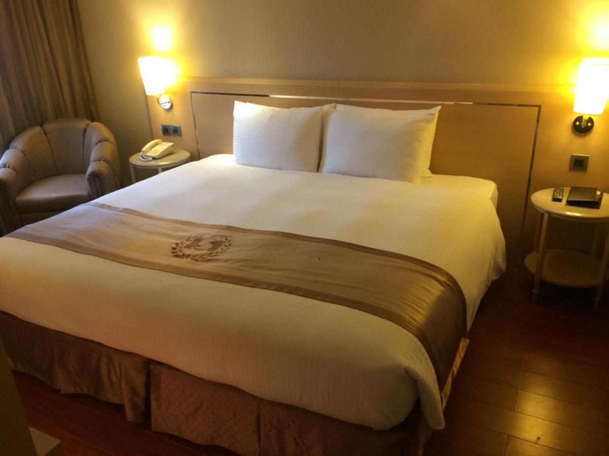 Taichung Charming City Hotel Exterior foto